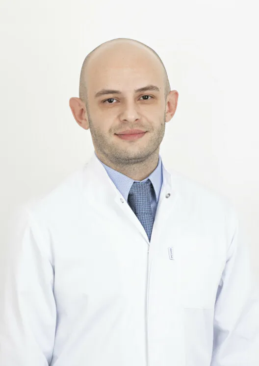 Доктор Аби-Хайдар Риад Иссамович