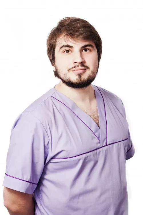 Доктор Попов Максим Александрович