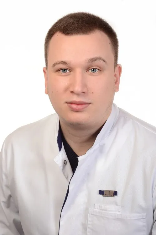 Доктор Бартенев Максим Дмитриевич