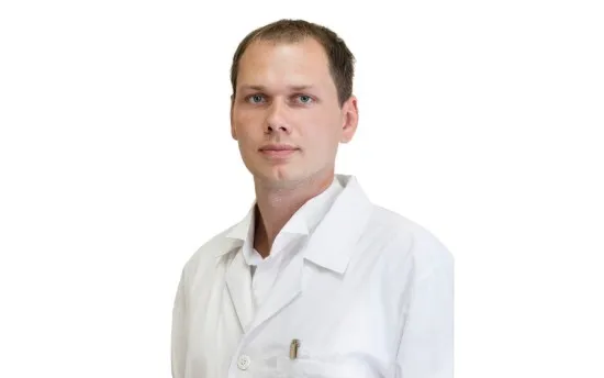 Доктор Новиков Максим Сергеевич