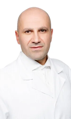 Доктор Вардиков Даниил Федорович